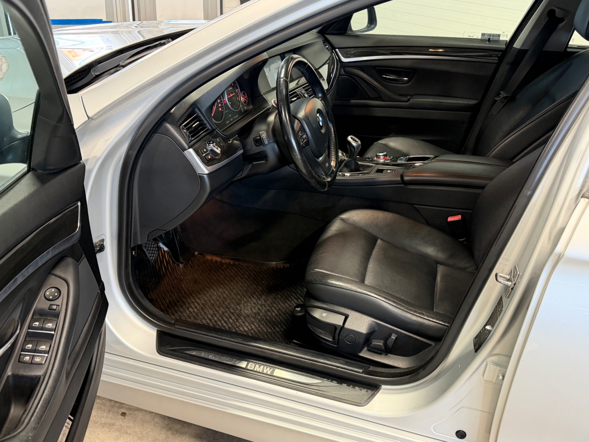 BMW 520 d Sedan Euro 5 2012, bild 7/10