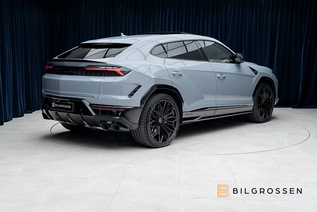Lamborghini Urus SE Style-P Dark Adv 3D B&O Grigio Acheso 23” NY