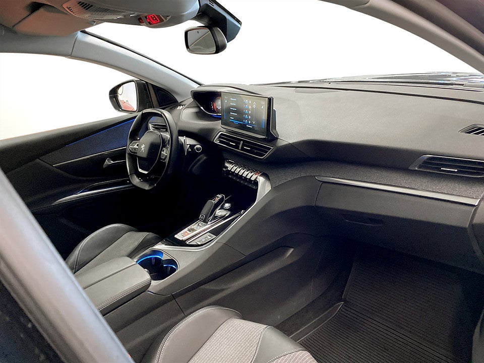 Bild på Peugeot 3008 Allure Pack 1.2 PT 130hk Aut DRAG B-KAMERA CARPLAY