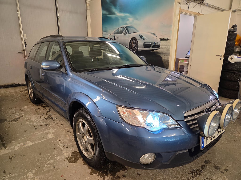 Subaru Outback 2.5 4WD Automat Nyservad Superfin