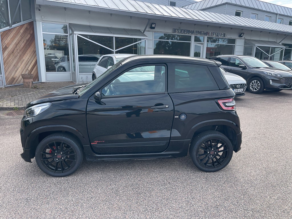 Ligier JS60 Ultimate Sport/ v-Hjul/ 0.5 CVT Euro 5