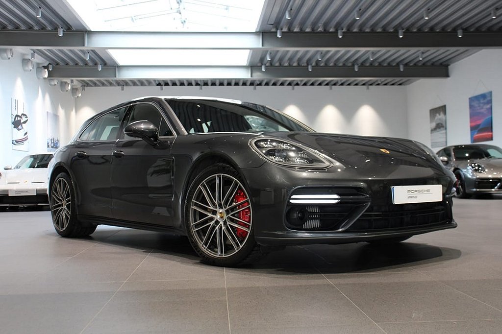 Porsche Panamera Turbo Sport Turismo