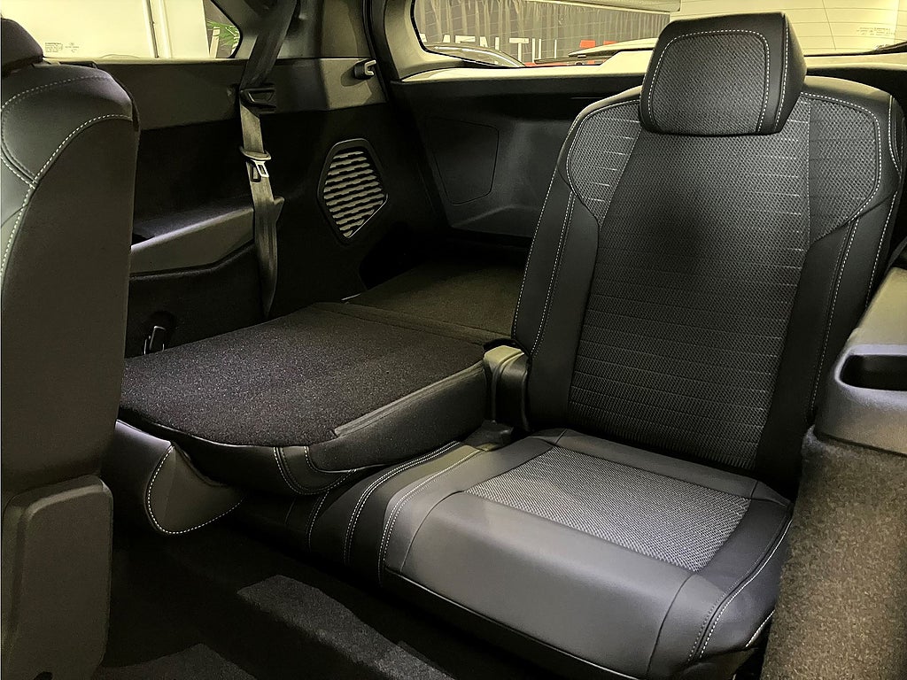 Bild på Peugeot 5008 GT Hybrid - DEMO