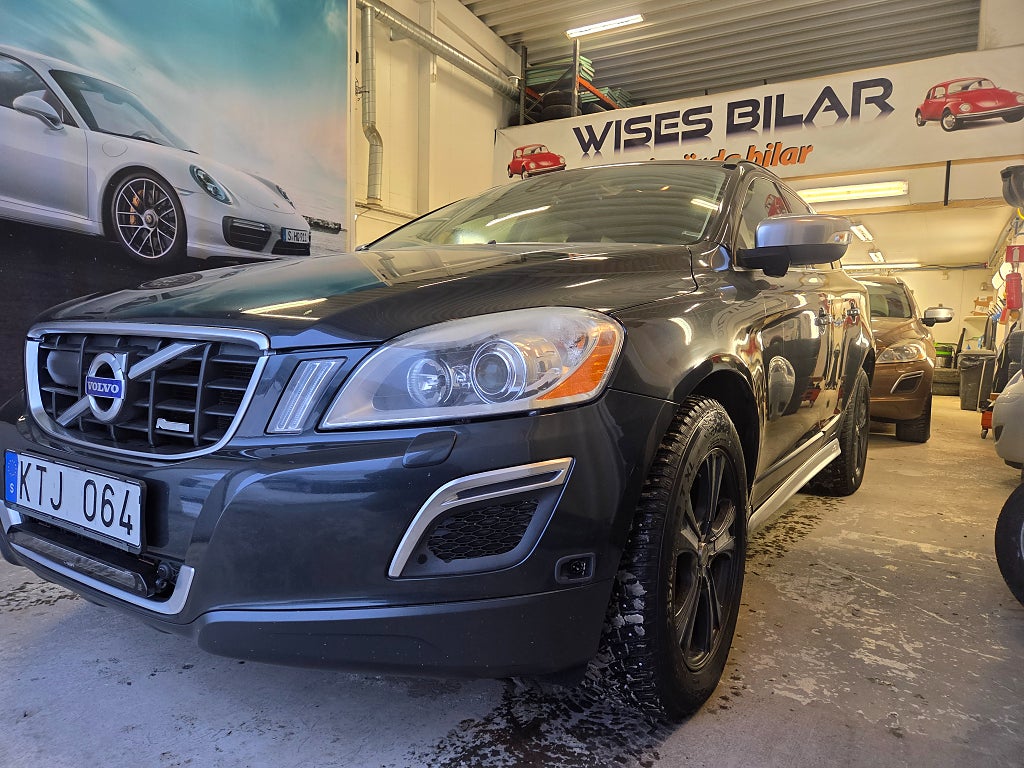 Volvo XC60 D5 AWD Geartronic R-Design Euro 5 Nybes.