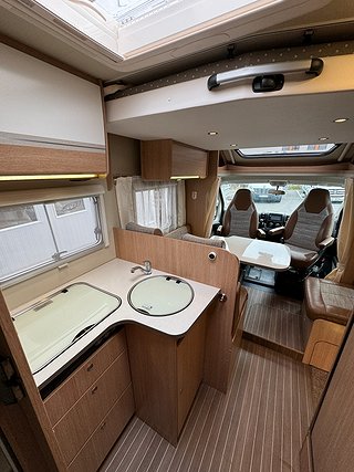Husbil-halvintegrerad Sunlight T68 10 Year Edition, 14 av 20