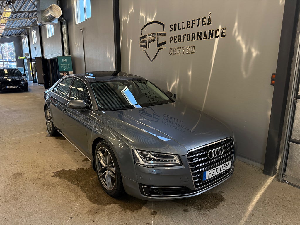 Audi A8 4.2 TDI V8 diesel quattro TipTronic / D-värm 385hk 