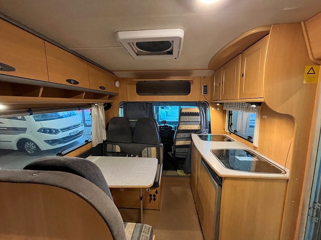 Dethleffs Advantage T-5841  / MaxxFan / Solcell / B-körkort - Dethleffs