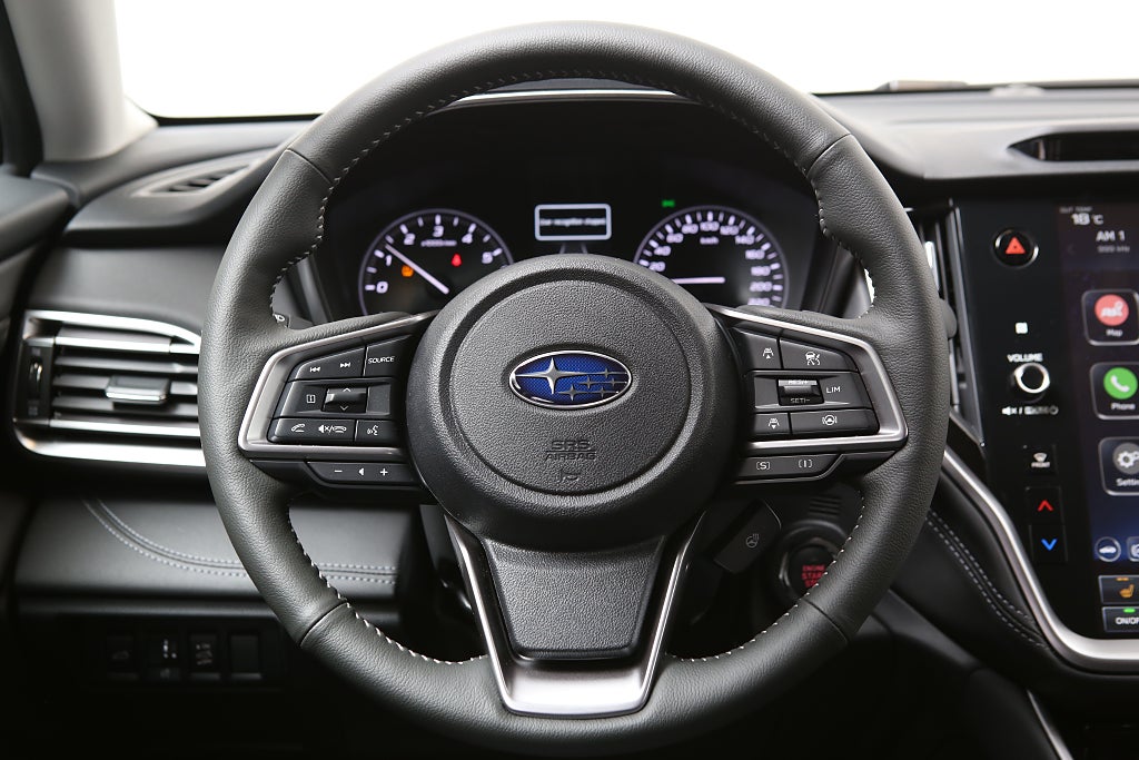 Subaru Outback Limited | 3 fria Service.