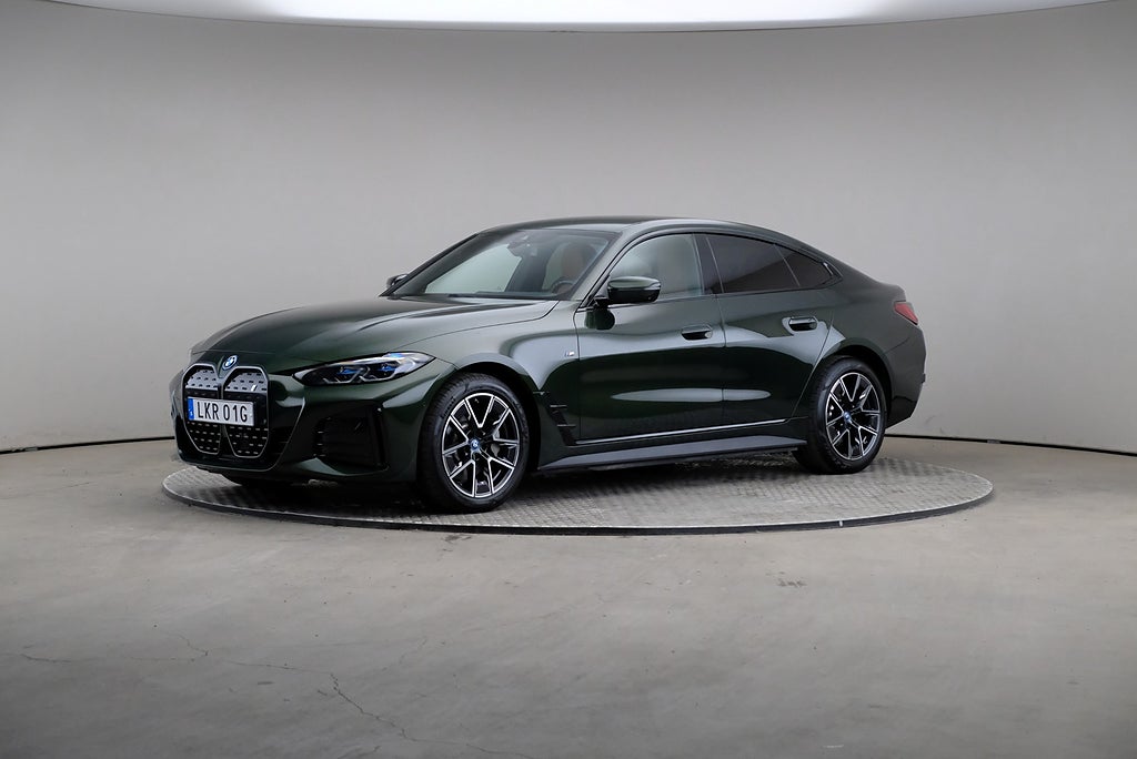BMW i4 eDrive40 340hk M Sport Fully Charged Drag Läder Head-up