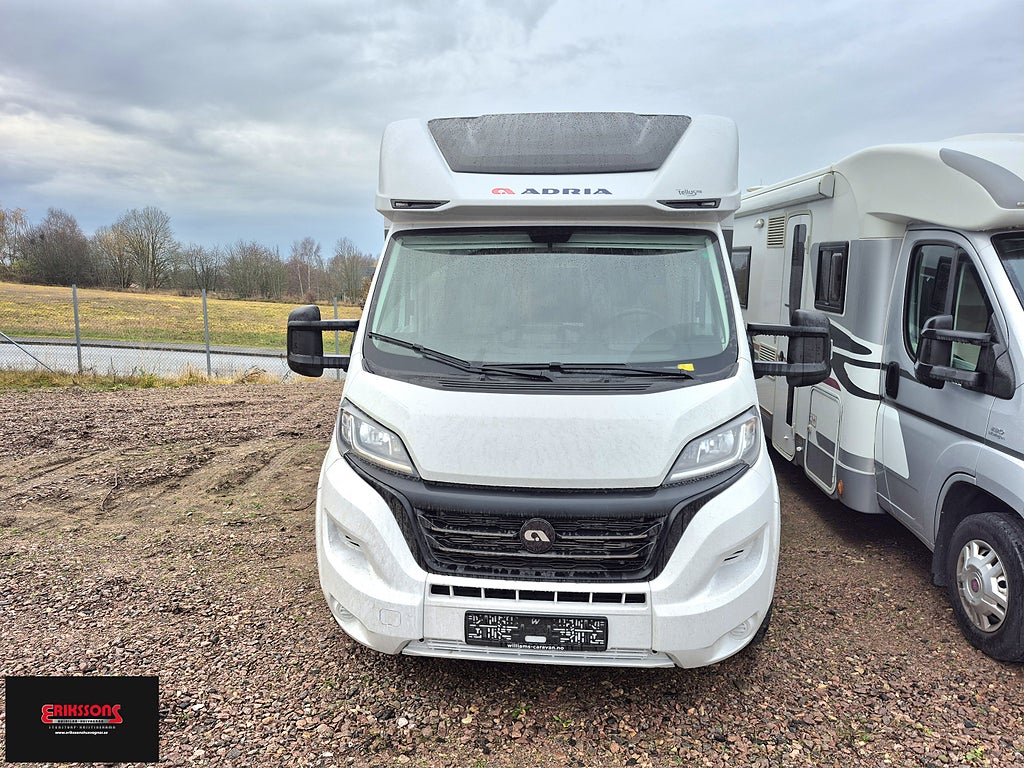 Adria Coral Plus 670 DL *Automat