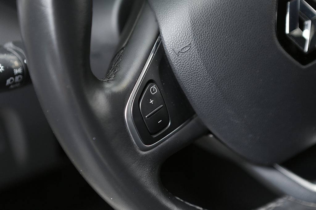 Renault Captur 1,2 TCe EDC Aut Navi Backkamera 2018