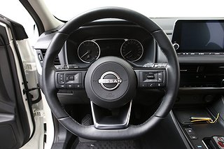 SUV Nissan Qashqai 13 av 16