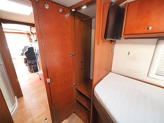 Husbil-halvintegrerad Concorde Charisma 890 LS 27 av 31