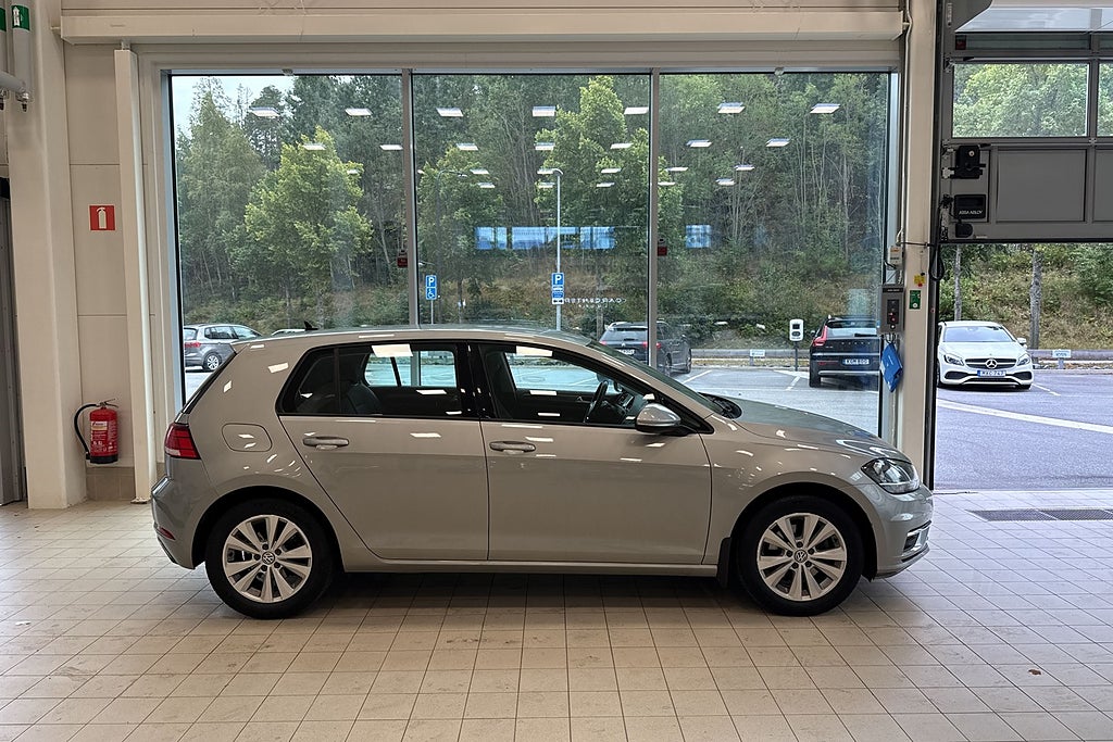 Volkswagen Golf I 5-dörrar 1.4 TSI 125Hk MultiFuel Kamera/Drag/CarPlay