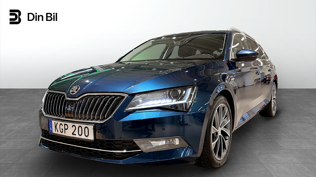 Skoda Superb Combi TDI 190 DSG 4X4 /V-Hjul/Drag/Värmare
