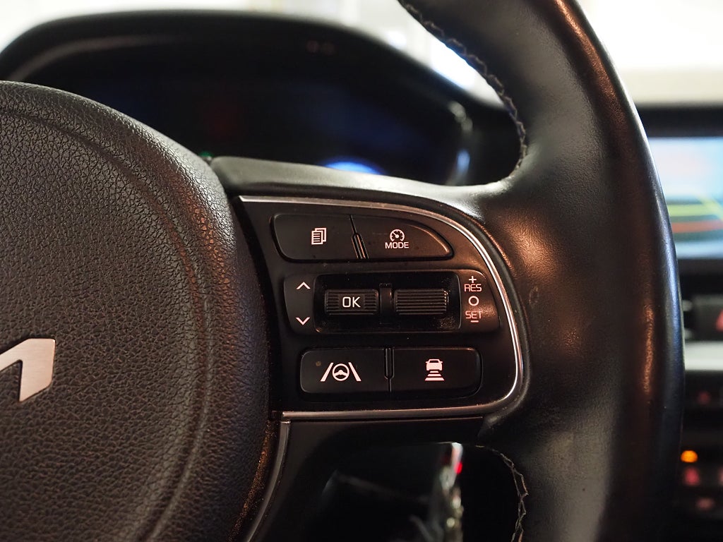 Kia Niro P-HEV DCT Advance Plus Navi Kamera Motorvärmare Moms 2022