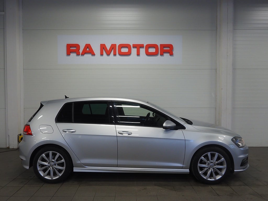 Volkswagen Golf 1.4 TSI 150hk GT R-Line Parkeringsvärmare ACC 2016
