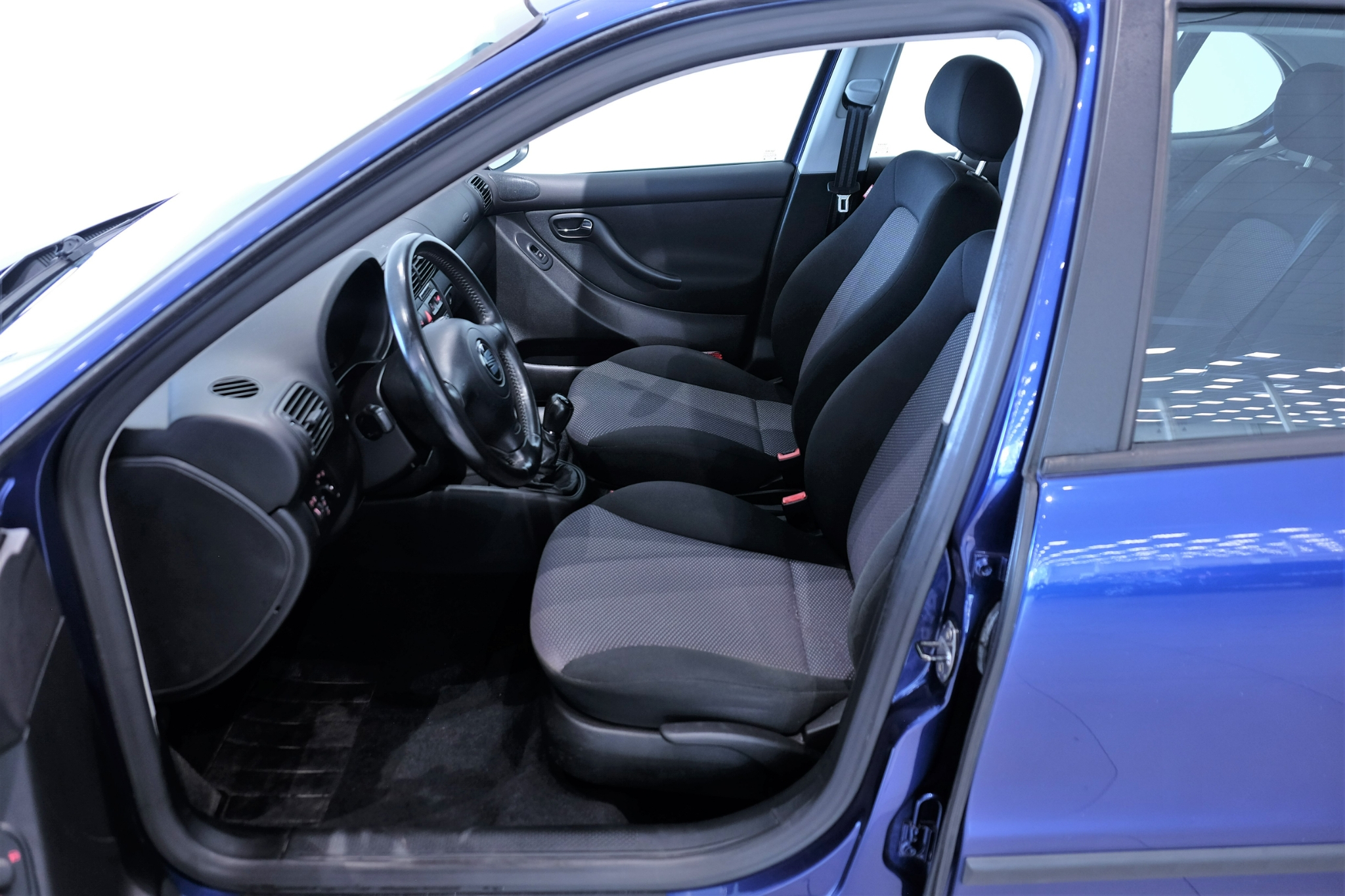Seat Leon 1,6 105hk 2005, bild 4/38