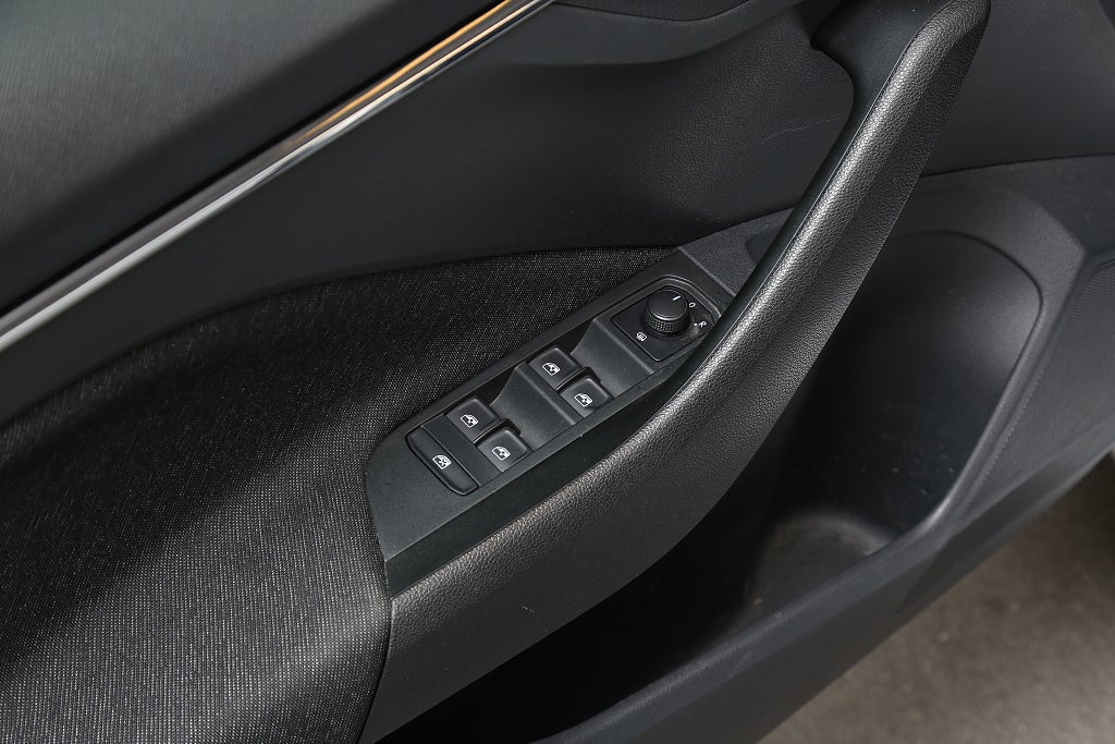 Skoda Scala 1,0 TSI 115hk Style CarPlay P-sensorer 2019