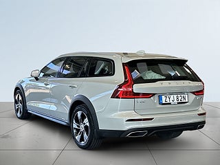Volvo V60 Cross Country D4 AWD Momentum S&V-hjul/Kamera/Carplay/Handsfree/Dvärm