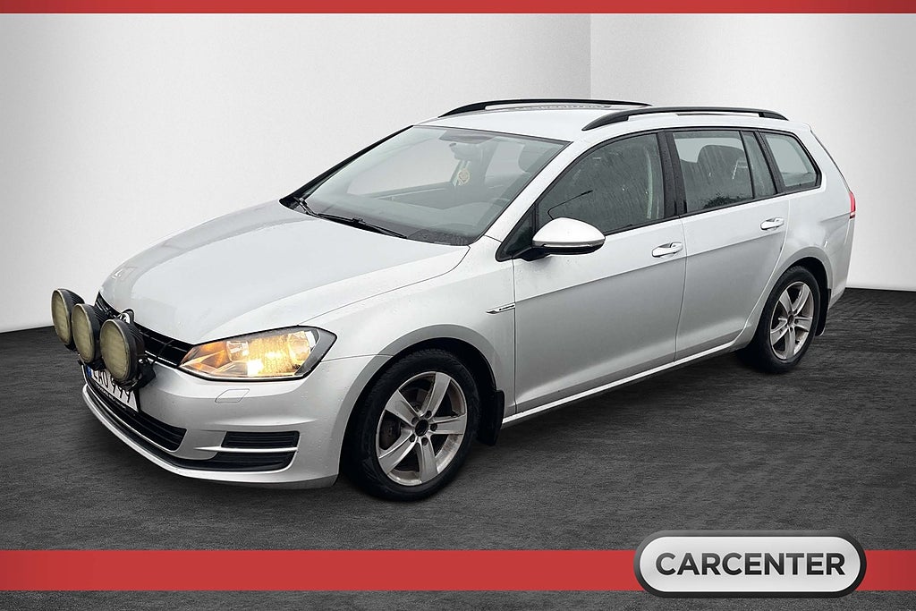 Volkswagen Golf I Sportscombi 1.6 TDI /B-kamera/Drag/Kamrem bytt