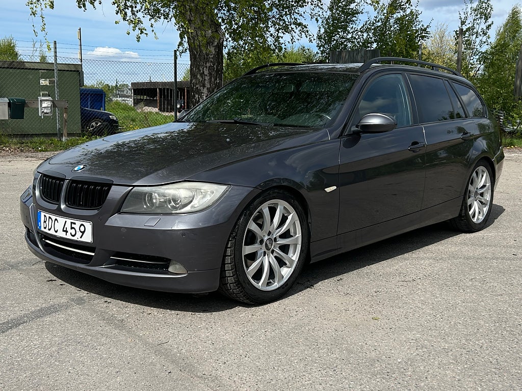 BMW 330 d Touring Automat Nav(GPS) Dragkrok Nybesiktigad