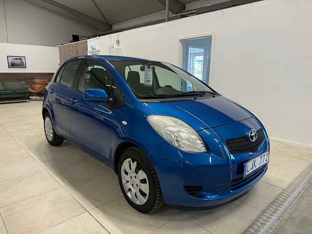 Toyota Yaris 5-dörrar 1.0 VVT-i / 1 Ägare * 2636 Mil *