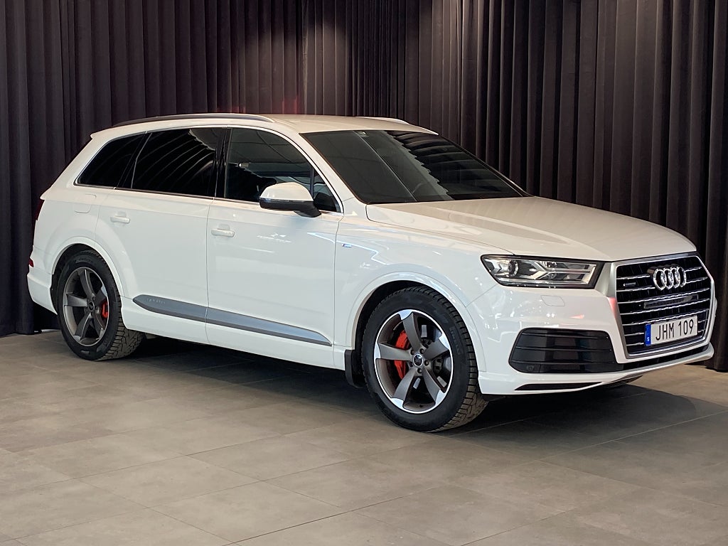 Audi Q7 Quattro 3.0 TDI V6 ultra (218hk) S-LINE / BOSE / 7-SITS