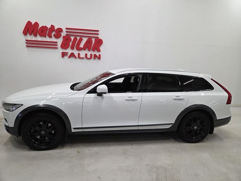 Volvo V90 Cross Country