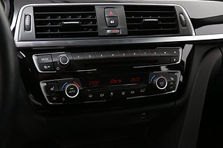 Kombi BMW 320 20 av 26