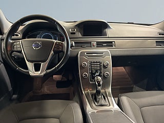 Volvo XC70 D4 AWD Momentum Dragkrok Dvärm Navigation Rattvärme S&V