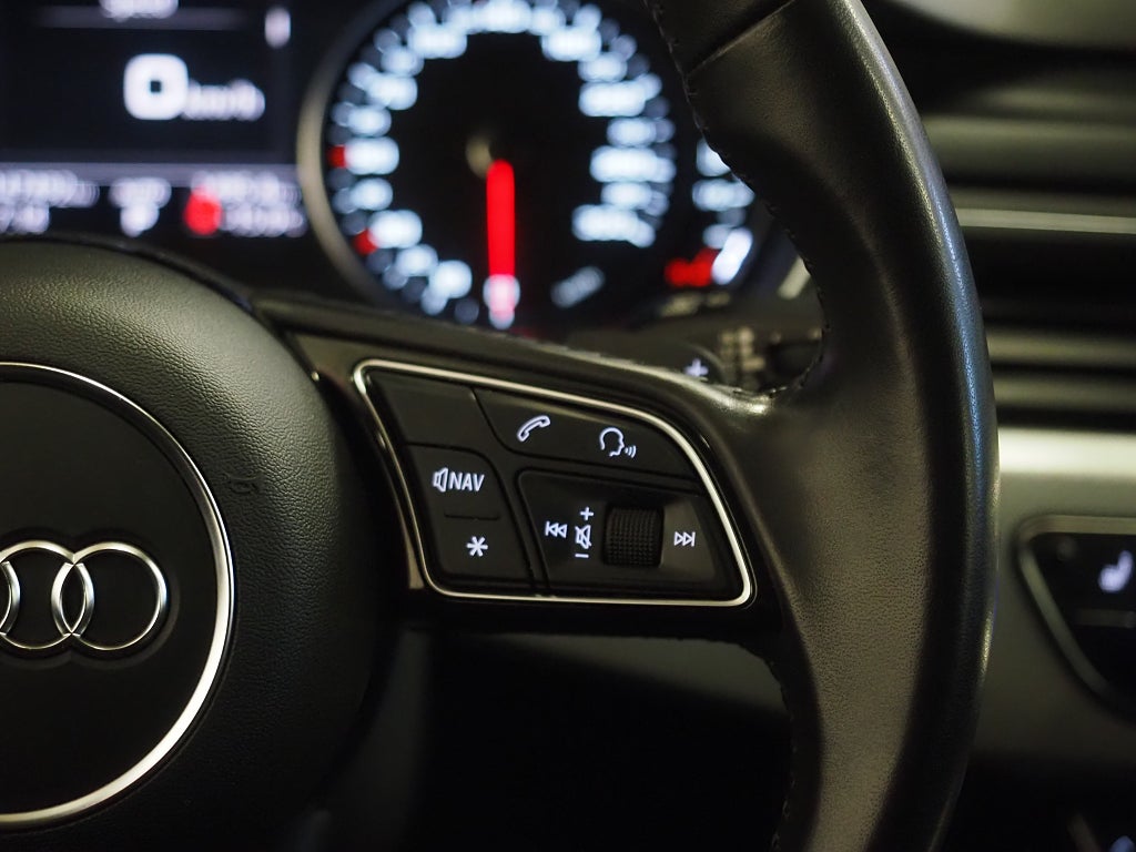 Audi A4 Avant 40 TDI Q S Tronic Proline D-Värm Drag P-Sensorer 2019