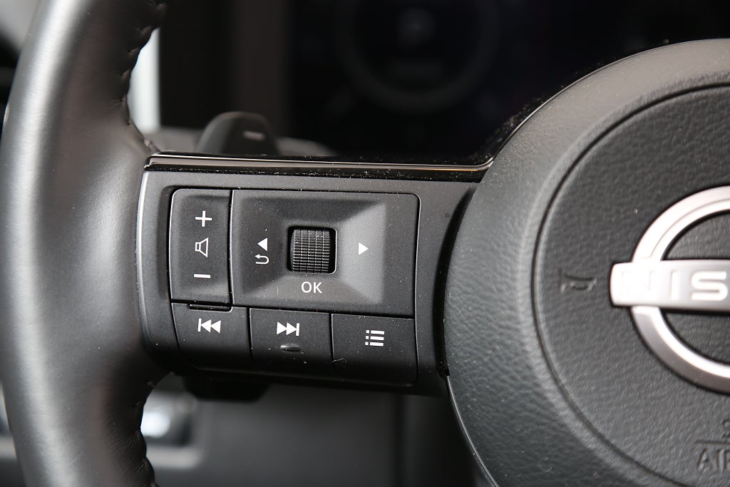 Nissan Qashqai 1,3 158hk N-Connecta Aut l Elbaklucka | HuD | Moms 2025