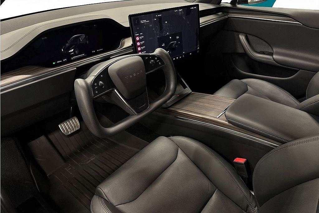 Tesla Model S Model S, 670hk, 2023, YOKE, Pano, Autopilot, MOMS