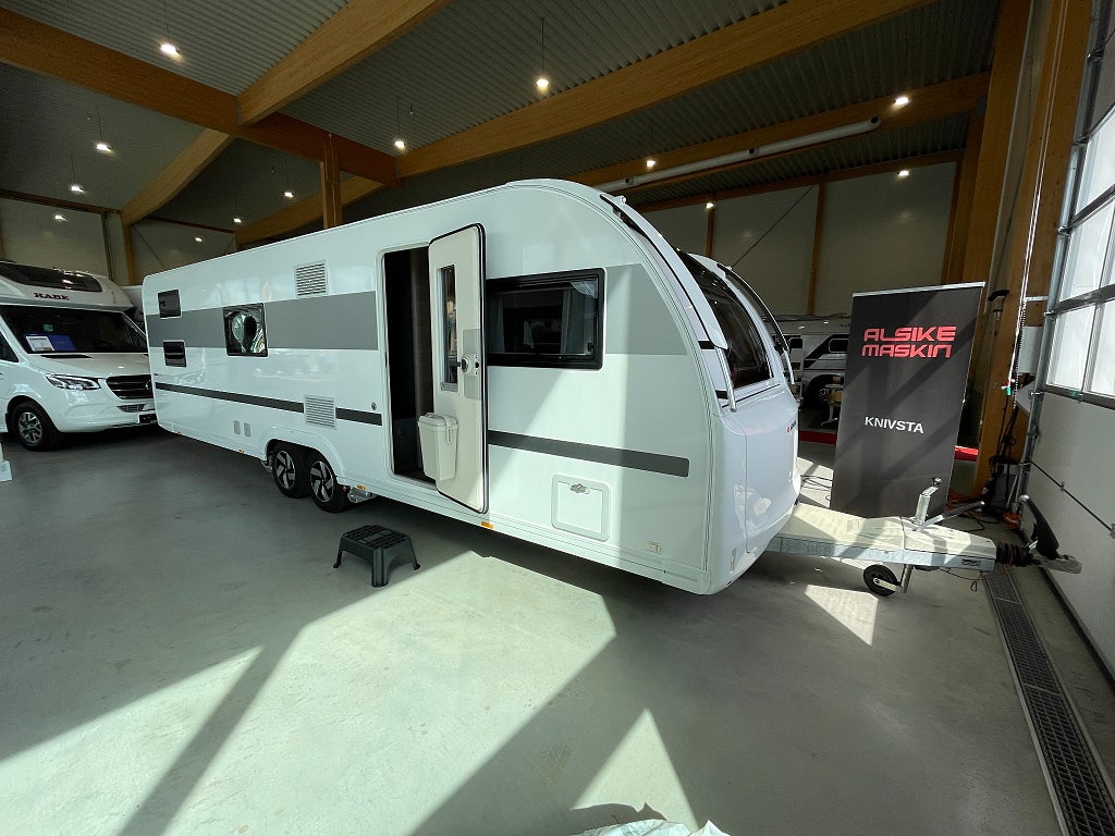 Adria Alpina 763 UK / ALDE / Mocer / Barnkammare / Ugn / 