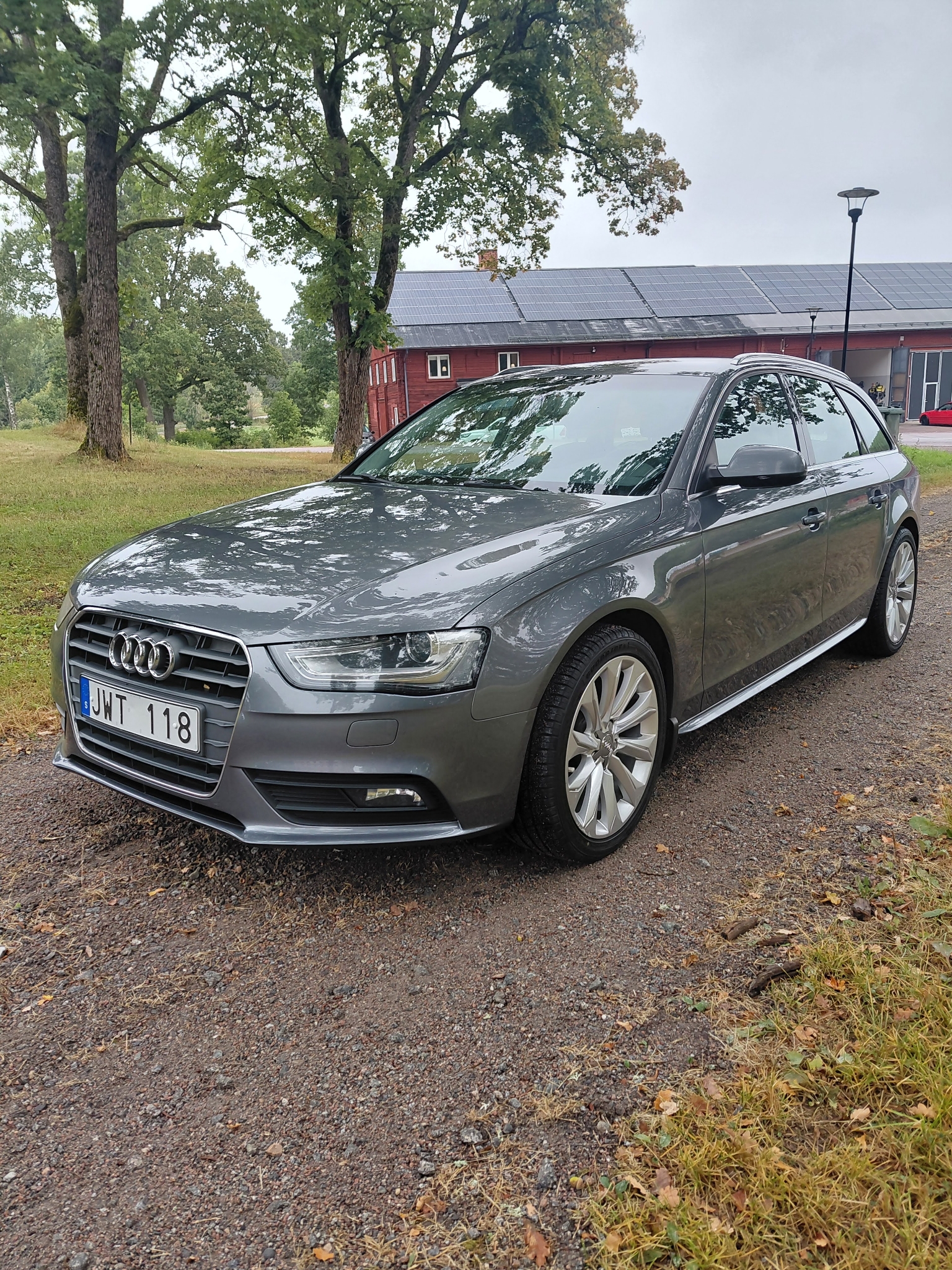 Audi A4 Avant 2.0 TDI 2014, kuva 2/10