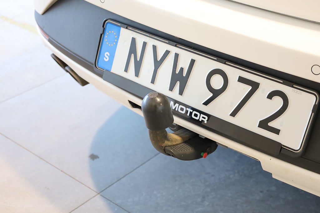 Seat Leon ST 1.4 TSI FR Pano Drag Kamera PDC Blåtand 2016