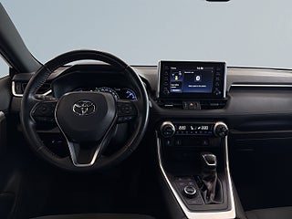 Toyota RAV4 Plug-in Hybrid E-CVT Active S&V-hjul Backkamera Carplay – bild 8