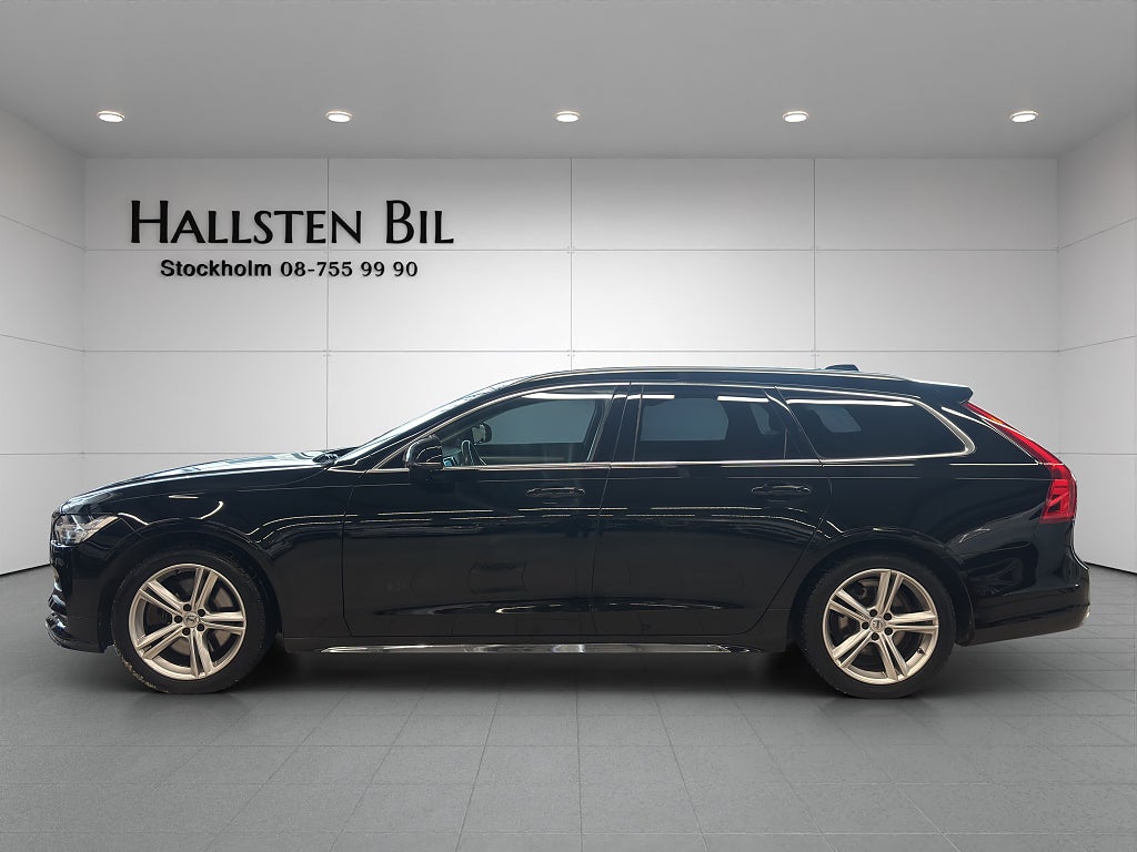 Volvo V90 T5 Momentum Automat Värmare Skinn Drag CarPlay 