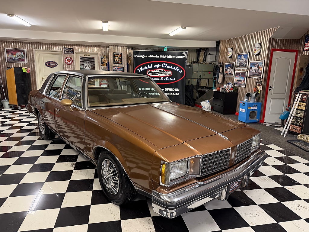 Oldsmobile Cutlass Brougham V8 Diesel -80