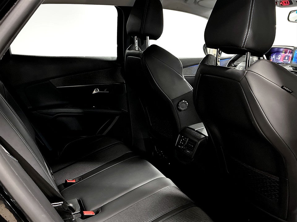 Bild på Peugeot 3008 Allure 1.2 PT 130hk Aut B-KAMERA CARPLAY