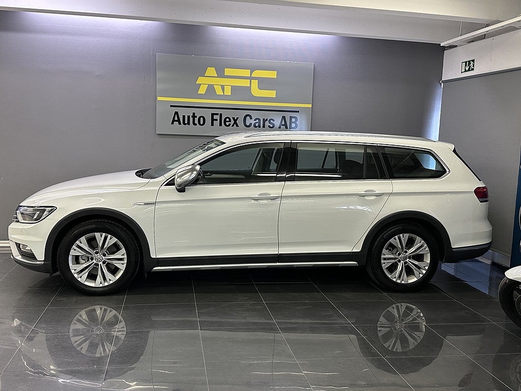 Volkswagen Passat Alltrack 2.0 TDI SCR 4Motion Alltrack Backkamera Drag Nykamrem
