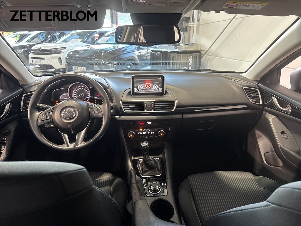 Halvkombi Mazda 3 10 av 15