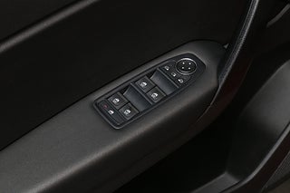 SUV Renault Captur 10 av 24