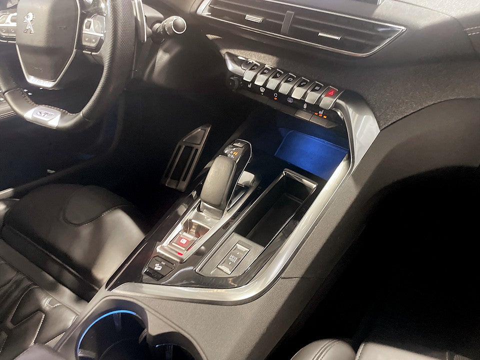 Bild på Peugeot 3008 GT-Line Hybrid4 PHEV 300hk Aut AWD B-KAMERA CARPLAY