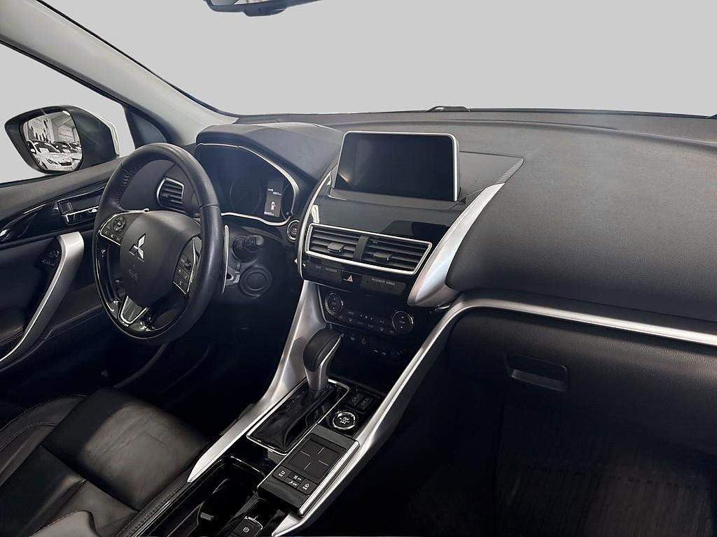 Mitsubishi Eclipse Cross 2018 - miniatyr 6