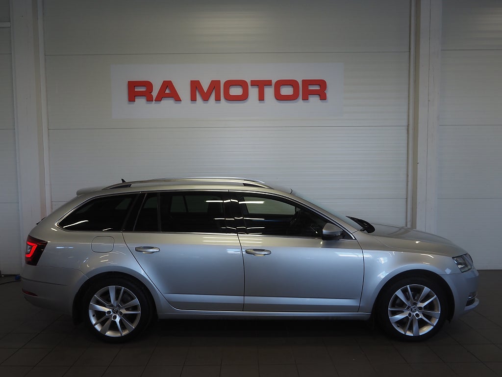 Skoda Octavia 1.0 TSI Style Premium Kamera Drag Canton P-Värm Navi 2018