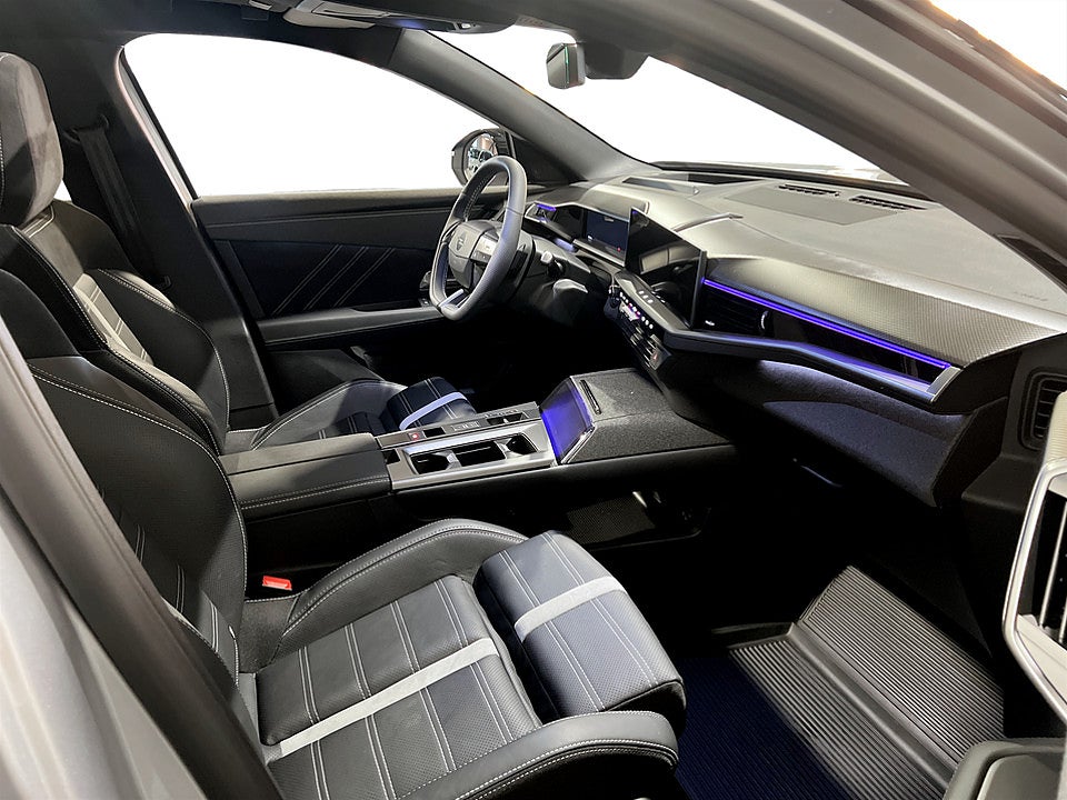 Bild på Opel Grandland Ultimate Hybrid 136hk Aut - ELSTOL,B-KAMERA,DRAG