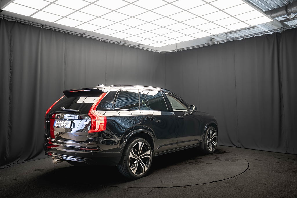 Volvo XC90 Recharge T8 AWD ULTIMATE DARK 7-sits B&W LUFT 22'' MOMS