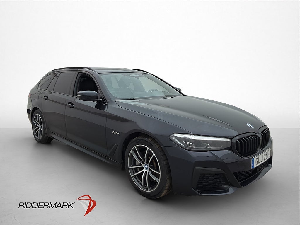 BMW 530e xDrive Kamera Adapt-fart Läder CarPlay Ambient MOMS